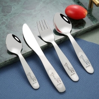BESTEK GIRAFFE COUVERT 4 DELIG EDELSTAAL (16cm)