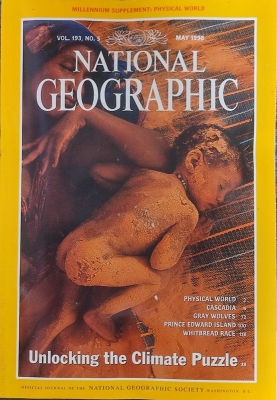 NATIONAL GEOGRAPHIC MAY 1998 EDITIE ENGELS TIJDSCHRIFT MAP PHYSICAL EARTH INCLUDED.
